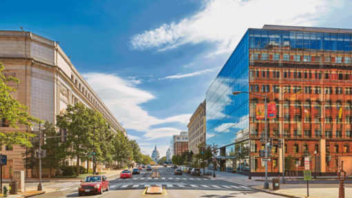 eight-story trophy office building by Leo A Daly Architects